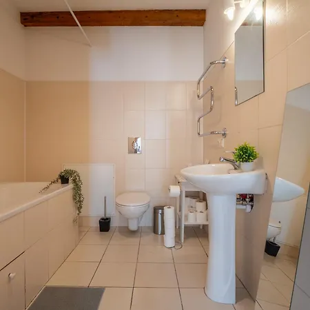 דירה Old Loft, 2br, 7 Guests ריגה