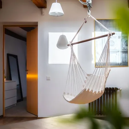 Old Loft, 2br, 7 Guests شقة